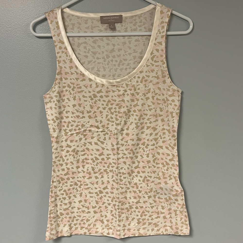 Banana Republic Beige and Pink Patterned Tank Top